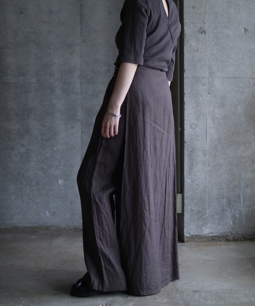 k3&co.（ケイスリーアンドコー）の「WRAP PANTS（その他パンツ・レディース・チャコール・1）」の10枚目の写真