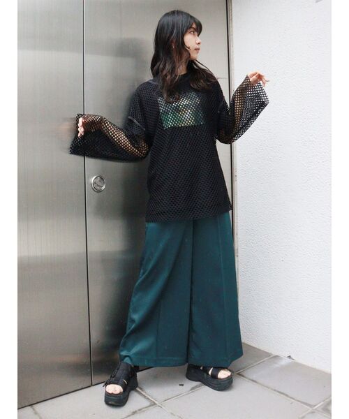 MURUA（ムルーア）の「ナローベルトワイドパンツ（その他パンツ・レディース・グリーン/ライトグレー・2/1）」の14枚目の写真