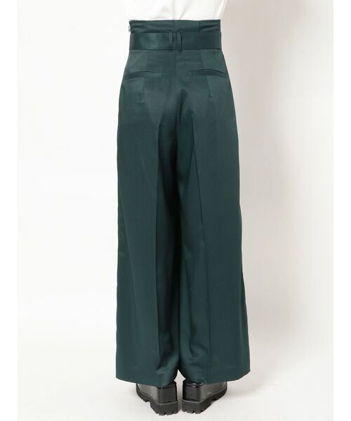 MURUA（ムルーア）の「ナローベルトワイドパンツ（その他パンツ・レディース・グリーン/ライトグレー・2/1）」の17枚目の写真