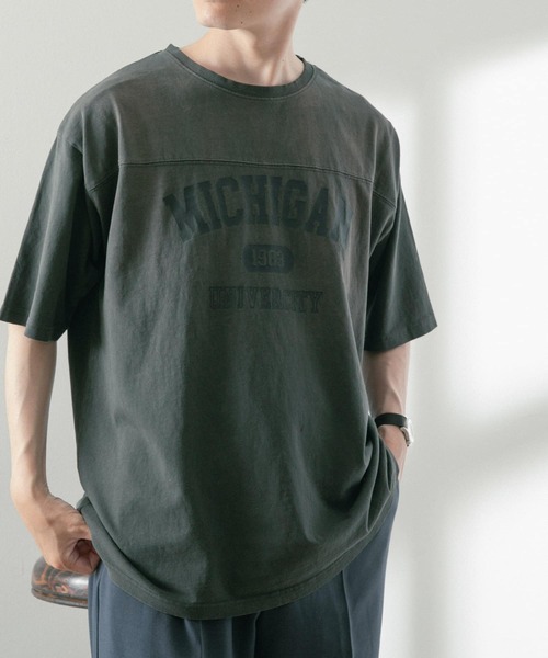 ITEMS URBANRESEARCH(アイテムズ アーバンリサーチ)の「カレッジロゴプリント フットボールTシャツ(Tシャツ/カットソー・メンズ・チャコールグレー/ミント/ピンク・LARGE/MEDIUM)」の2枚目の写真