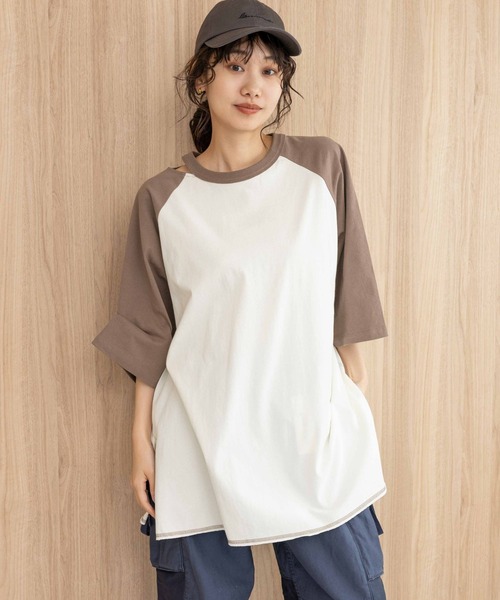 niko and...（ニコアンド）の「カットアウトラグランBIGTシャツ（Tシャツ/カットソー・レディース・ブラック/ブラウン/グリーン・FREE）」の2枚目の写真