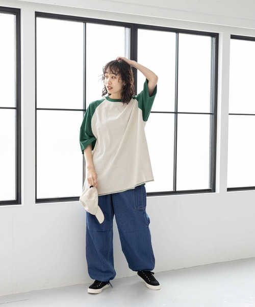 niko and...（ニコアンド）の「カットアウトラグランBIGTシャツ（Tシャツ/カットソー・レディース・ブラック/ブラウン/グリーン・FREE）」の11枚目の写真