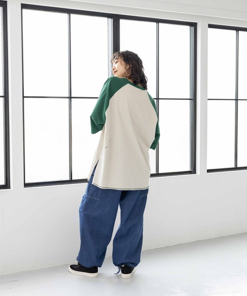 niko and...（ニコアンド）の「カットアウトラグランBIGTシャツ（Tシャツ/カットソー・レディース・ブラック/ブラウン/グリーン・FREE）」の19枚目の写真