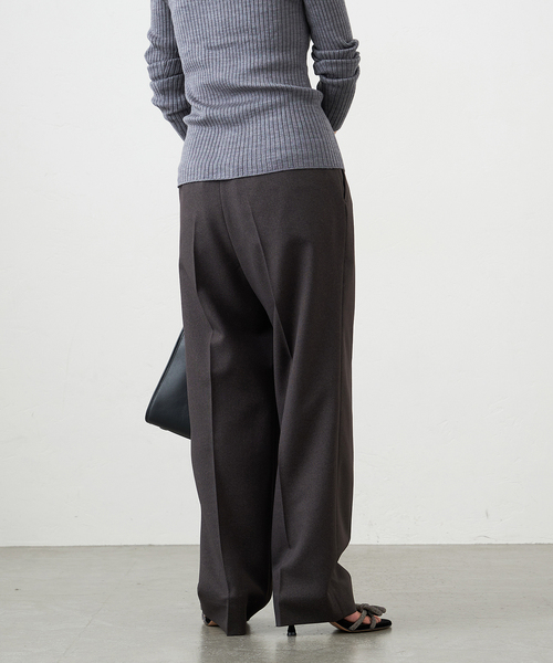 IENA（イエナ）の「PEツイル ストレートスラックス（スラックス・レディース・チャコールグレー/ネイビー・34/36/38）」の19枚目の写真