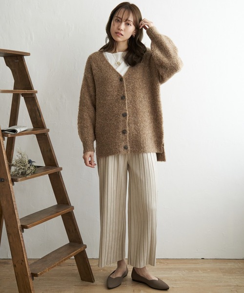 ikka(イッカ)の「ブークレーVネックカーディガン(カーディガン/ボレロ・レディース・ベージュ/ブルー/イエロー・S/M/L)」の5枚目の写真