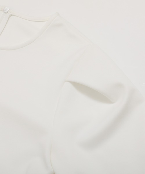 Fit more(フィットモア)の「【ZOZO限定カラー】チュール切り替えペプラムカットソーロングスリーブ(Tシャツ/カットソー・レディース・ホワイト/ブラック/ベージュ・FREE)」の16枚目の写真