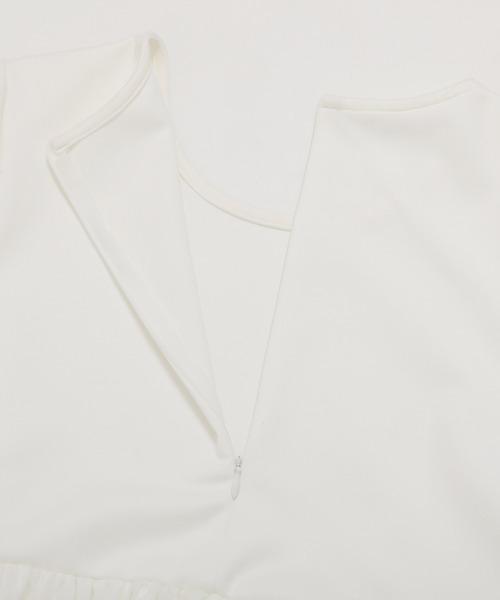 Fit more(フィットモア)の「【ZOZO限定カラー】チュール切り替えペプラムカットソーロングスリーブ(Tシャツ/カットソー・レディース・ホワイト/ブラック/ベージュ・FREE)」の17枚目の写真