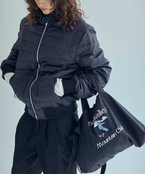 SEA(シー)の「Seavalley Mountain Club スキーヤー 2wayバッグ(ショルダーバッグ・レディース・ベージュ/ネイビー・ONE SIZE)」の5枚目の写真