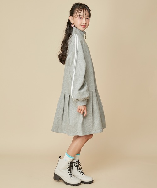 JENNI love（ジェニィラブ）の「【再入荷】【コットン100％】ハーフZIPそでラインワンピ（ワンピース・キッズ・ブラック/ブルー/グレー・130cm/140cm/150cm/160cm）」の10枚目の写真