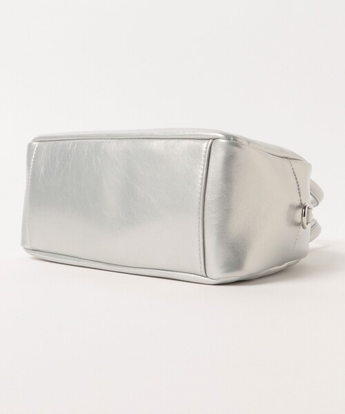 BEAMS HEART（ビームスハート）の「BEAMS HEART / フェイクレザー ボストンバッグ（ボストンバッグ・レディース・シルバー/ブラック・ONE SIZE）」の13枚目の写真
