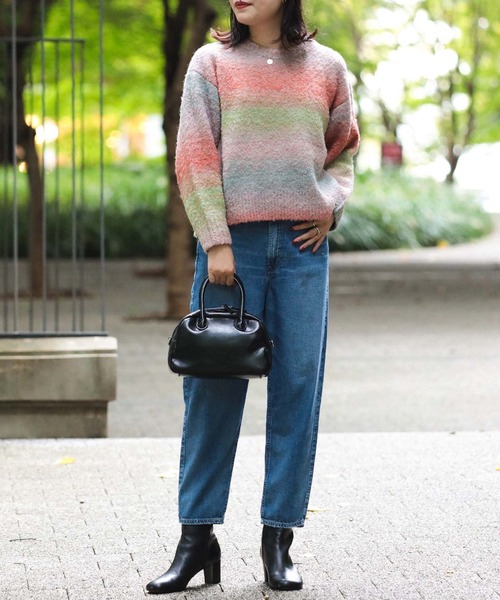 BEAMS HEART（ビームスハート）の「BEAMS HEART / フェイクレザー ボストンバッグ（ボストンバッグ・レディース・シルバー/ブラック・ONE SIZE）」の4枚目の写真