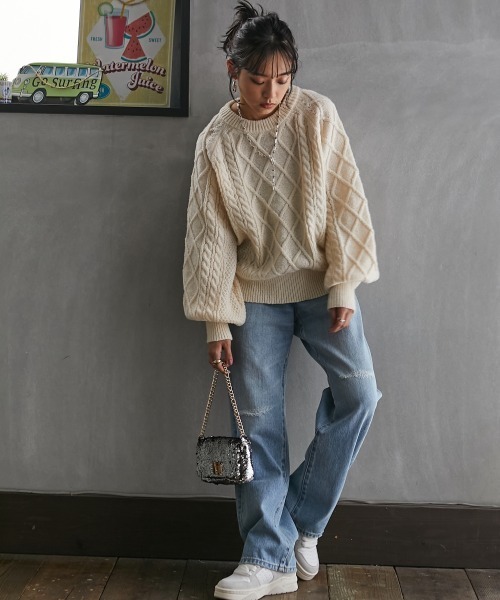 GEVS.(ジェイヴィス)の「<大きいサイズ> ボリュームスリーブケーブルニットプルオーバー GEVS.(ニット/セーター・レディース・オレンジ/ブラック/ブルー/アイボリー・L/LL/3L/4L/5L)」の11枚目の写真