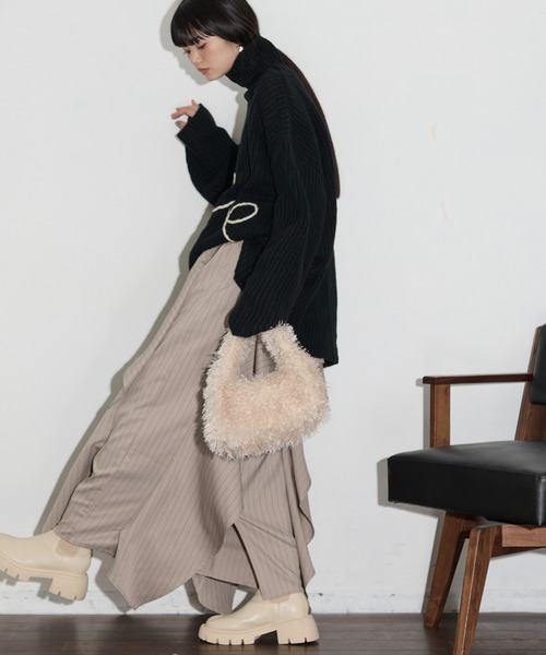 THE YOn（ザヨン）の「ワンハンドルフリンジファーミニバッグ（ハンドバッグ・レディース・アイボリー/ブルー/ライム/ブラック・FREE）」の14枚目の写真