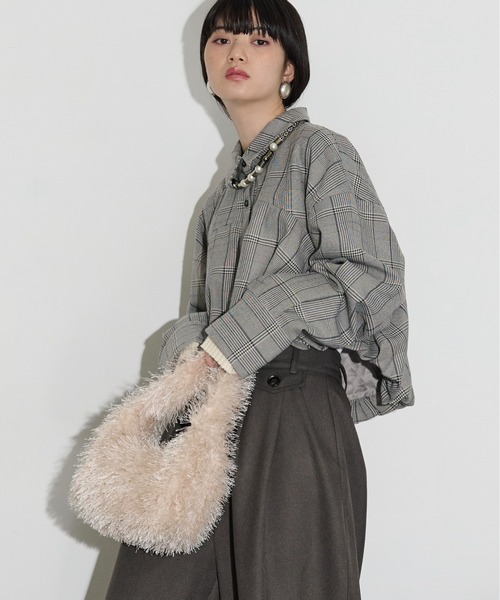 THE YOn（ザヨン）の「ワンハンドルフリンジファーミニバッグ（ハンドバッグ・レディース・アイボリー/ブルー/ライム/ブラック・FREE）」の6枚目の写真