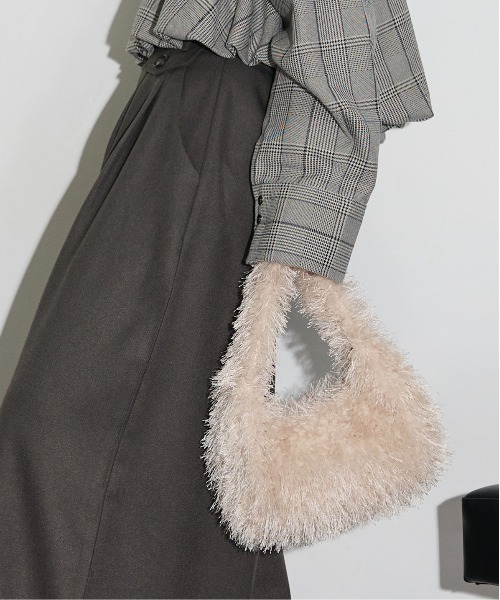 THE YOn（ザヨン）の「ワンハンドルフリンジファーミニバッグ（ハンドバッグ・レディース・アイボリー/ブルー/ライム/ブラック・FREE）」の5枚目の写真