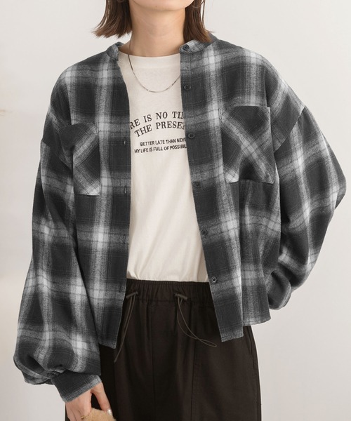 ad thie(アドティエ)の「バンドカラー チェックシャツ(シャツ/ブラウス・レディース・ブラック/キャメル/グリーン/ネイビー・FREE)」の2枚目の写真