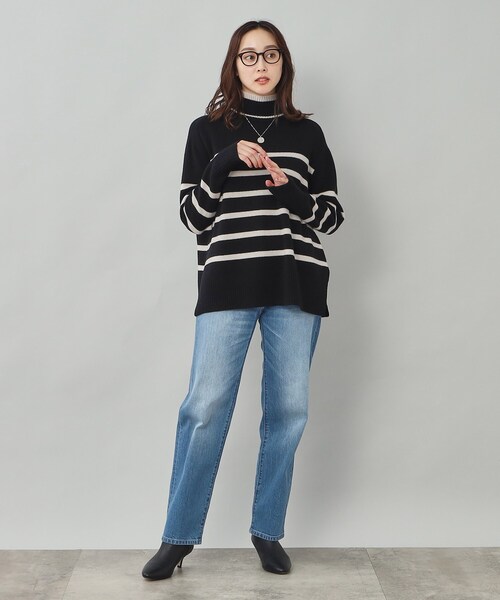 UNTITLED（アンタイトル）の「テーパードデニム（デニムパンツ・レディース・ライトブルー/ブルー系その他・03/42/50/48/01/02/44/00/04/46）」の8枚目の写真