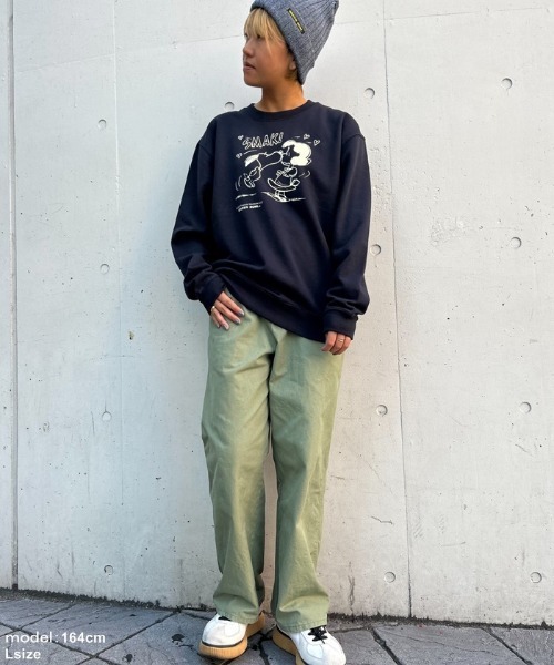 SNOOPY×OLD BETTY'S（スヌーピーカケルオールドベティーズ）の「スヌーピー【SNOOPY】Crew Neck Sweat (SMAK!柄)（スウェット・レディース・ネイビー・M）」の3枚目の写真