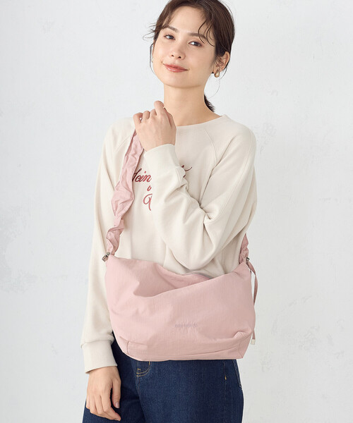 MONO　COMME CA（モノコムサ）の「ギャザーショルダー（ショルダーバッグ・レディース・オフホワイト/ブラック/ライトグレー/ピンク・FREE）」の20枚目の写真