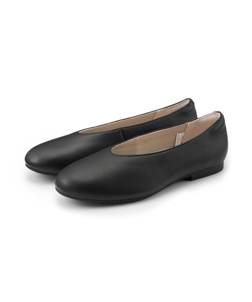 無印良品(ムジルシリョウヒン)の「婦人 疲れにくい レザー深履きシューズ(その他シューズ・レディース・オフホワイト/ブラック・24.0cm/23.5cm/23.0cm/22.5cm/25.0cm/24.5cm)」の1枚目の写真