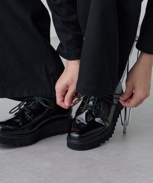 COLONY 2139（コロニートゥーワンスリーナイン）の「シャークソールレースアップシューズ（ドレスシューズ・メンズ・ブラック・LARGE/MEDIUM）」の3枚目の写真