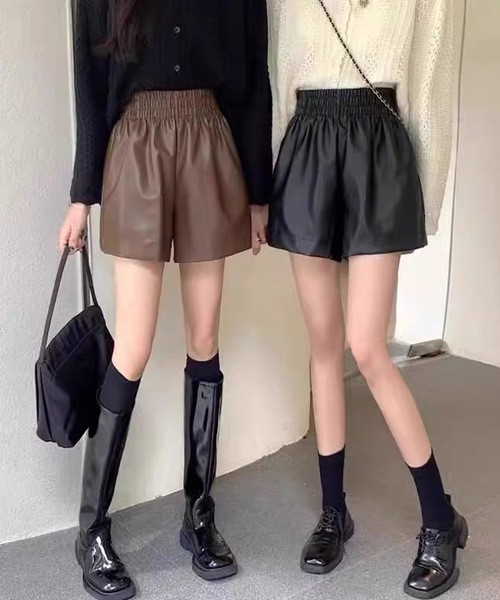 shopnikoniko（ショップニコニコ）の「合成皮革 ハイウエスト ショートパンツ（その他パンツ・レディース・ブラウン/ブラック・フリー）」の4枚目の写真