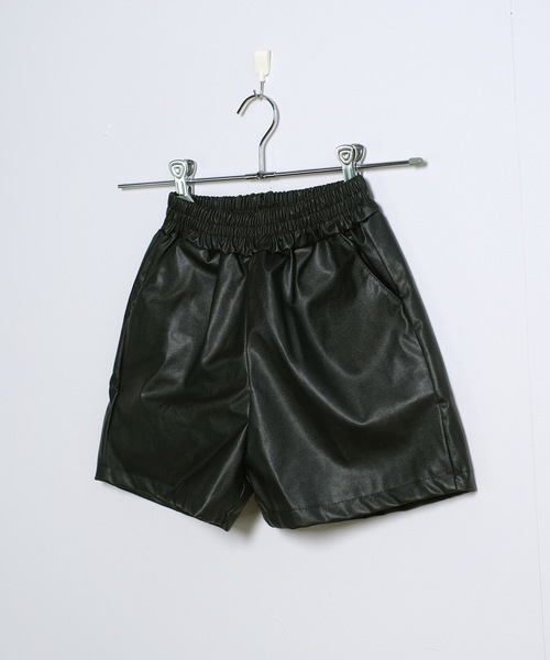 shopnikoniko（ショップニコニコ）の「合成皮革 ハイウエスト ショートパンツ（その他パンツ・レディース・ブラウン/ブラック・フリー）」の17枚目の写真