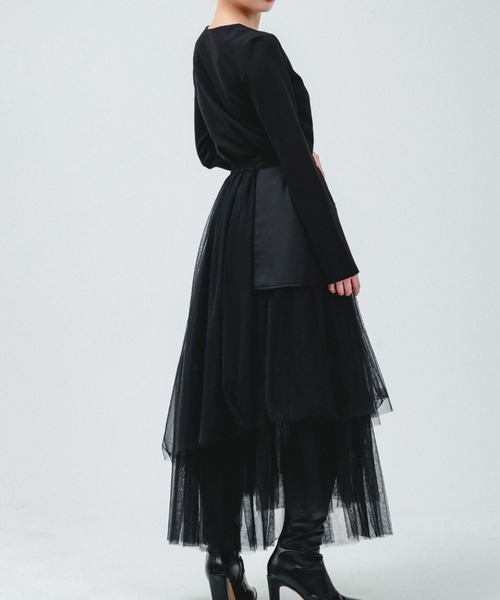LEANN MOMENT(リーンモーメント)の「Curve neck tops(Tシャツ/カットソー・レディース・ホワイト/ブラック・フリー)」の11枚目の写真