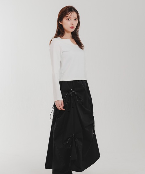LEANN MOMENT(リーンモーメント)の「Curve neck tops(Tシャツ/カットソー・レディース・ホワイト/ブラック・フリー)」の22枚目の写真