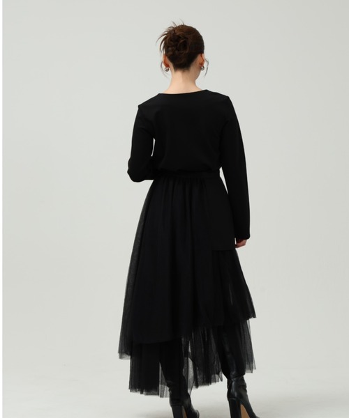 LEANN MOMENT(リーンモーメント)の「Curve neck tops(Tシャツ/カットソー・レディース・ホワイト/ブラック・フリー)」の9枚目の写真