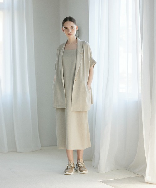 INED CLARO（イネドクラロ）の「リニーブッチャーハーフスリーブジャケット【セットアップ対応】（テーラードジャケット・レディース・ベージュ/チャコールグレー・フリー）」の3枚目の写真
