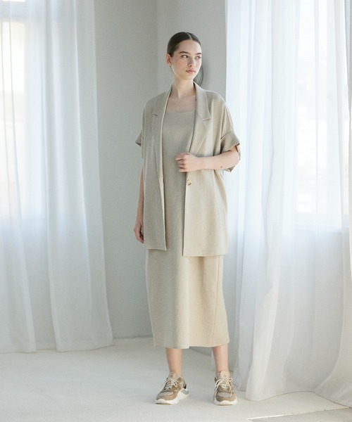 INED CLARO（イネドクラロ）の「リニーブッチャーハーフスリーブジャケット【セットアップ対応】（テーラードジャケット・レディース・ベージュ/チャコールグレー・フリー）」の4枚目の写真