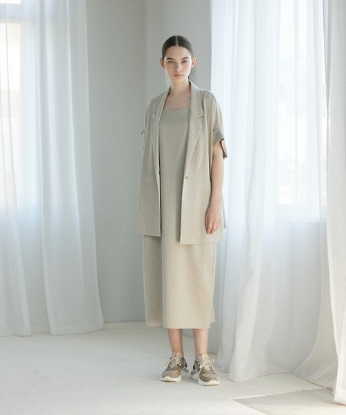 INED CLARO（イネドクラロ）の「リニーブッチャーハーフスリーブジャケット【セットアップ対応】（テーラードジャケット・レディース・ベージュ/チャコールグレー・フリー）」の5枚目の写真