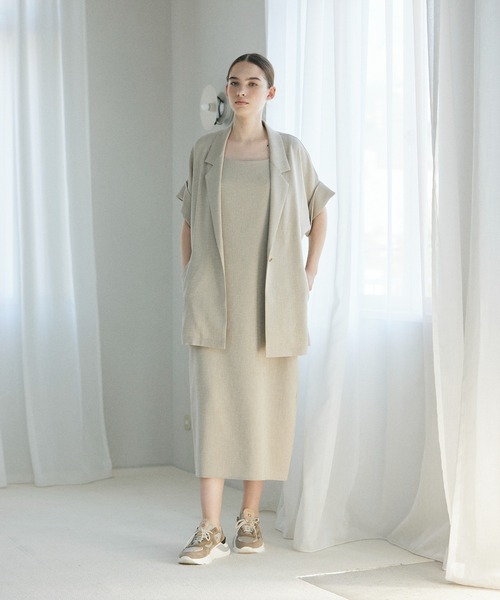 INED CLARO（イネドクラロ）の「リニーブッチャーハーフスリーブジャケット【セットアップ対応】（テーラードジャケット・レディース・ベージュ/チャコールグレー・フリー）」の8枚目の写真