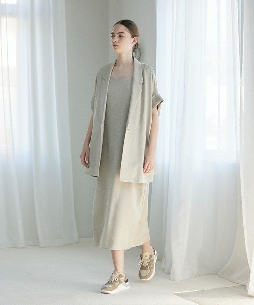INED CLARO（イネドクラロ）の「リニーブッチャーハーフスリーブジャケット【セットアップ対応】（テーラードジャケット・レディース・ベージュ/チャコールグレー・フリー）」の13枚目の写真