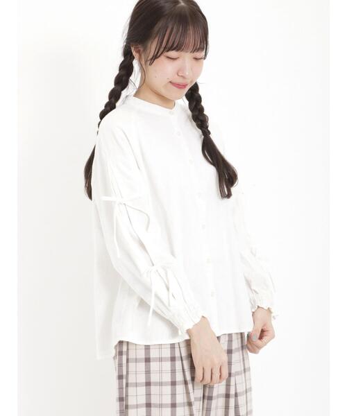 Samansa Mos2(サマンサ モスモス)の「袖リボンバンドカラーブラウス(シャツ/ブラウス・レディース・ネイビー/オフホワイト/ブラック・F)」の2枚目の写真