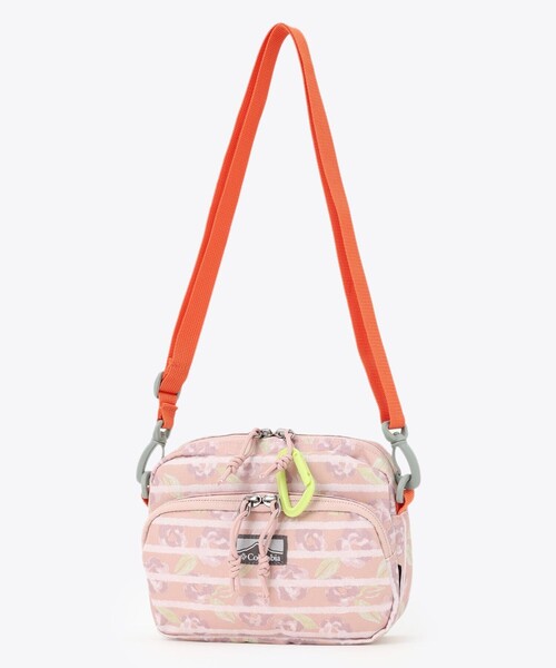 Columbia（コロンビア）の「Columbia／プライスストリーム ショルダーケース／コロンビア／撥水／ミニショルダー（ショルダーバッグ・レディース・ブラック/グリーン/レッド/ブルー/アッシュ/ライム/ピンク/ネイビー/ベージュ・ONE SIZE）」の9枚目の写真