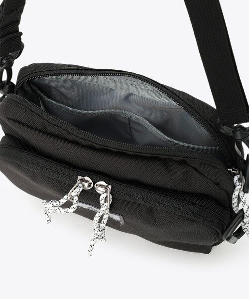 Columbia（コロンビア）の「Columbia／プライスストリーム ショルダーケース／コロンビア／撥水／ミニショルダー（ショルダーバッグ・レディース・ブラック/グリーン/レッド/ブルー/アッシュ/ライム/ピンク/ネイビー/ベージュ・ONE SIZE）」の11枚目の写真