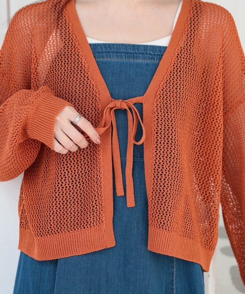 Honeys(ハニーズ)の「リボン付きメッシュ編カーディガン(カーディガン/ボレロ・レディース・オレンジ/ライトグリーン/ブラック/アイボリー・L/M/S)」の13枚目の写真