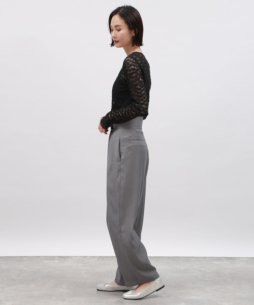 LAKOLE(ラコレ)の「花柄シアージャガードプルオーバー / 110279(Tシャツ/カットソー・レディース・オフホワイト/ブラック/コーラル・SMALL/MEDIUM)」の5枚目の写真