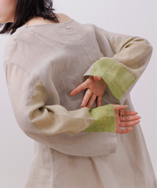 品良く着こなすため Eimee Law（エイミーロウ）の「カラーブロック リネンプル トップス