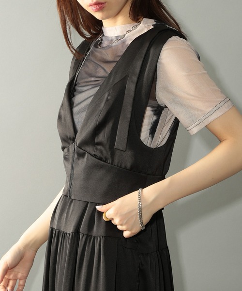 MAISON BREEZE reveur(メゾンブリーズレヴール)の「【MAISON BREEZE reveur】フロントジップグロスビスチェ ブラトップ trc(ベスト・レディース・ブラック/ブルー・FREE)」の17枚目の写真