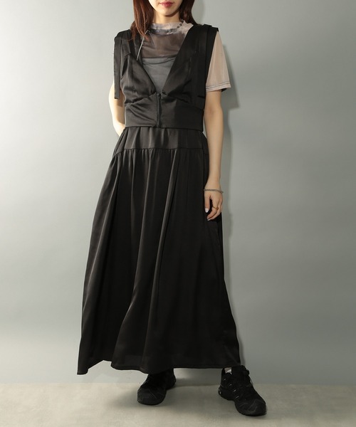 MAISON BREEZE reveur(メゾンブリーズレヴール)の「【MAISON BREEZE reveur】フロントジップグロスビスチェ ブラトップ trc(ベスト・レディース・ブラック/ブルー・FREE)」の19枚目の写真