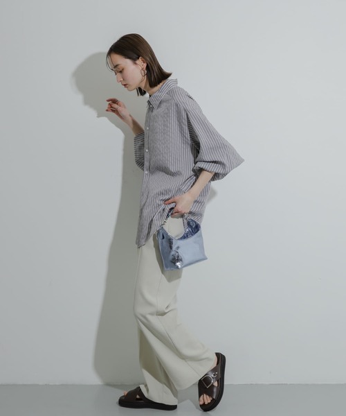 SENSE OF PLACE by URBAN RESEARCH(センスオブプレイスバイアーバンリサーチ)の「2WAYメタリックプチバッグ(ハンドバッグ・レディース・チャコールグレー/ゴールド/ライトブルー・ONE)」の5枚目の写真