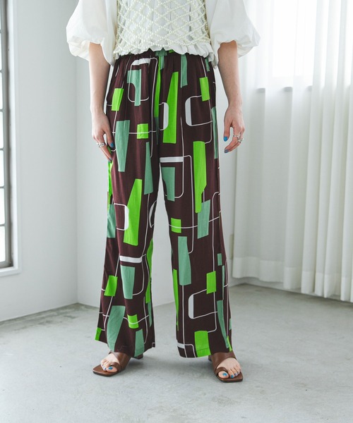 bohmal(ボマール)の「ジオメトリーリラックスパンツ(その他パンツ・レディース・ブラック/ブラウン・MEDIUM)」の1枚目の写真