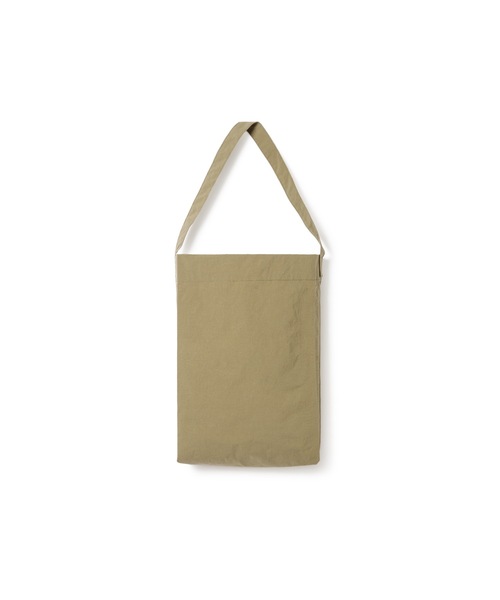 DAILY STANDARD by SANDINISTA（デイリースタンダードバイサンディニスタ）の「KONBU Nylon Shoulder Bag / 軽量撥水自立型ショルダーバッグ（ショルダーバッグ・メンズ・オフホワイト/オレンジ/オリーブ/ブラック・FREE）」の20枚目の写真