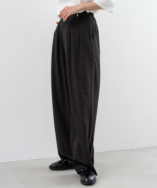 refinedworks（リファインドワークス）の「【refinedworks】 着心地の良いドライ質感のパイピングパンツ（その他パンツ・レディース・ブラウン/グレー/ブラック・FREE）」の6枚目の写真