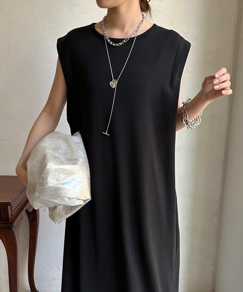 DouDou(ドゥドゥ)の「【WEB限定】ショルダータックワンピース(ワンピース・レディース・グレイッシュベージュ/ブラック/ネイビー・FREE)」の8枚目の写真