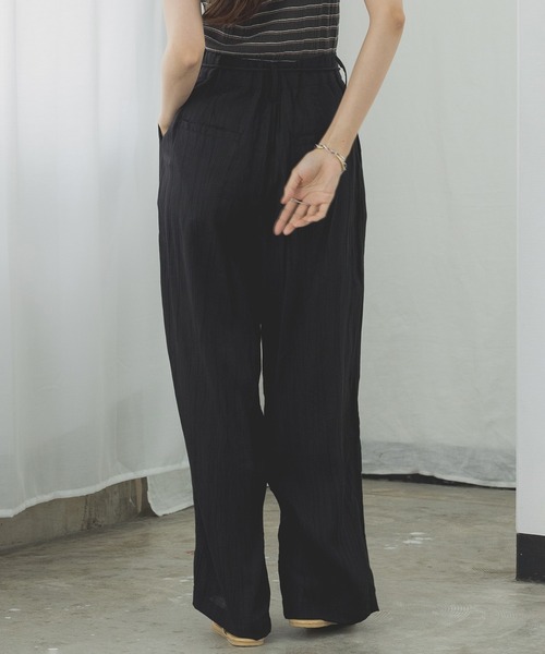 hunch（ハンチ）の「接触冷感タックストレートパンツ（その他パンツ・レディース・ブラック/カーキブラウン/サンドベージュ・FREE）」の8枚目の写真