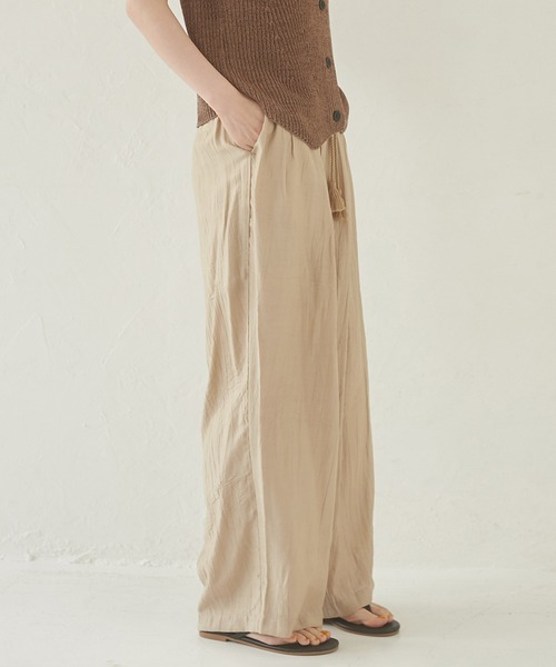 hunch（ハンチ）の「接触冷感タックストレートパンツ（その他パンツ・レディース・ブラック/カーキブラウン/サンドベージュ・FREE）」の21枚目の写真